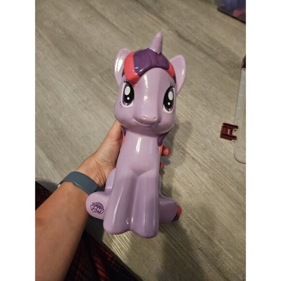 My Little Pony Twilight Sparkle 9.5” Ceramic Piggy Coin Bank Hasbro 2014 - Picture 8 of 10